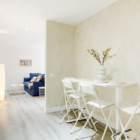 Carine 1 By Interhome