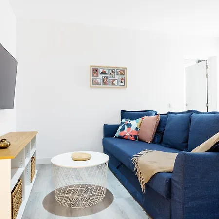Carine 1 By Interhome